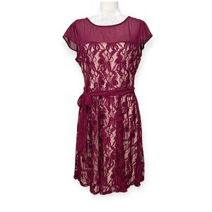 Julian Taylor Burgundy Floral Lace Fit& Flare Dress Size 12 Cap Sleeve Elegant